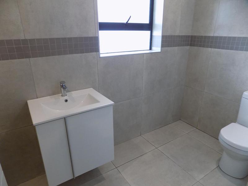 3 Bedroom Property for Sale in Fraaiuitsig Western Cape